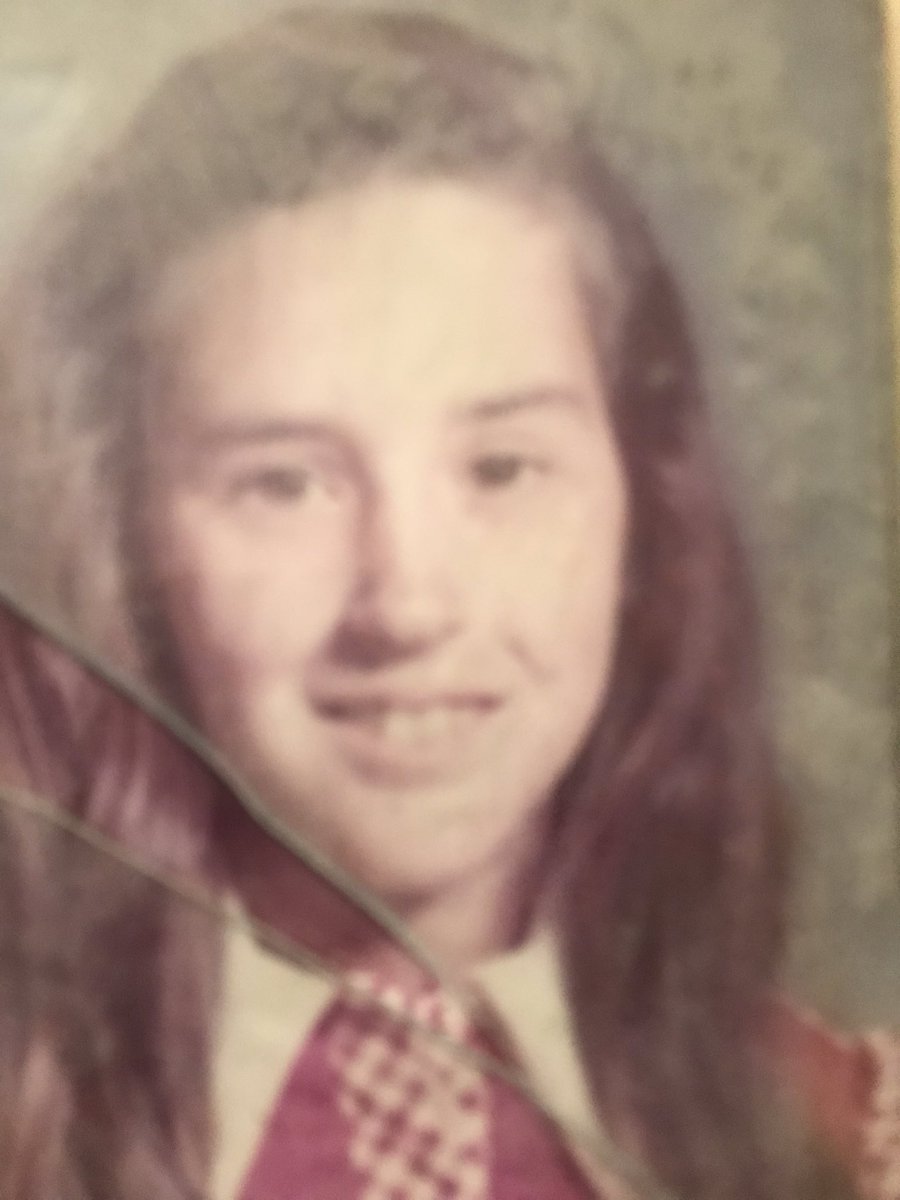 xpertss97_jeff's tweet image. When my #sister was in the maternity ward a nurse poked her with a needle while charging her diapers. No one knew why she was crying. Poor Hilary! #Hollywoos