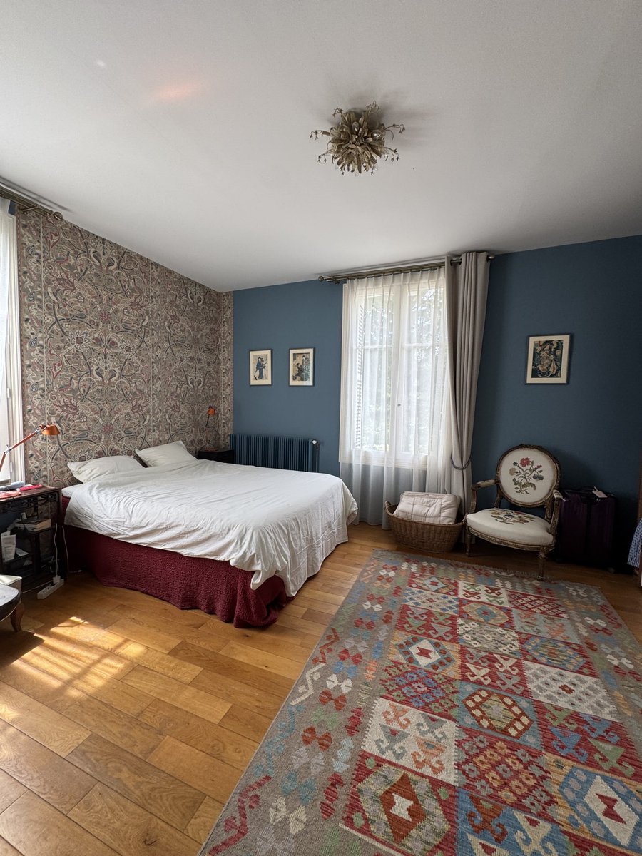 ✨ BIENTÔT CHEZ NOUS ✨

📍 Rochecorbon
🏡 Maison de caractère
🌿 Jardin paysager
🛏 4 chambres

👀 Avant-première prochainement…

#rochecorbon #immobilier #comingsoon #ladresse