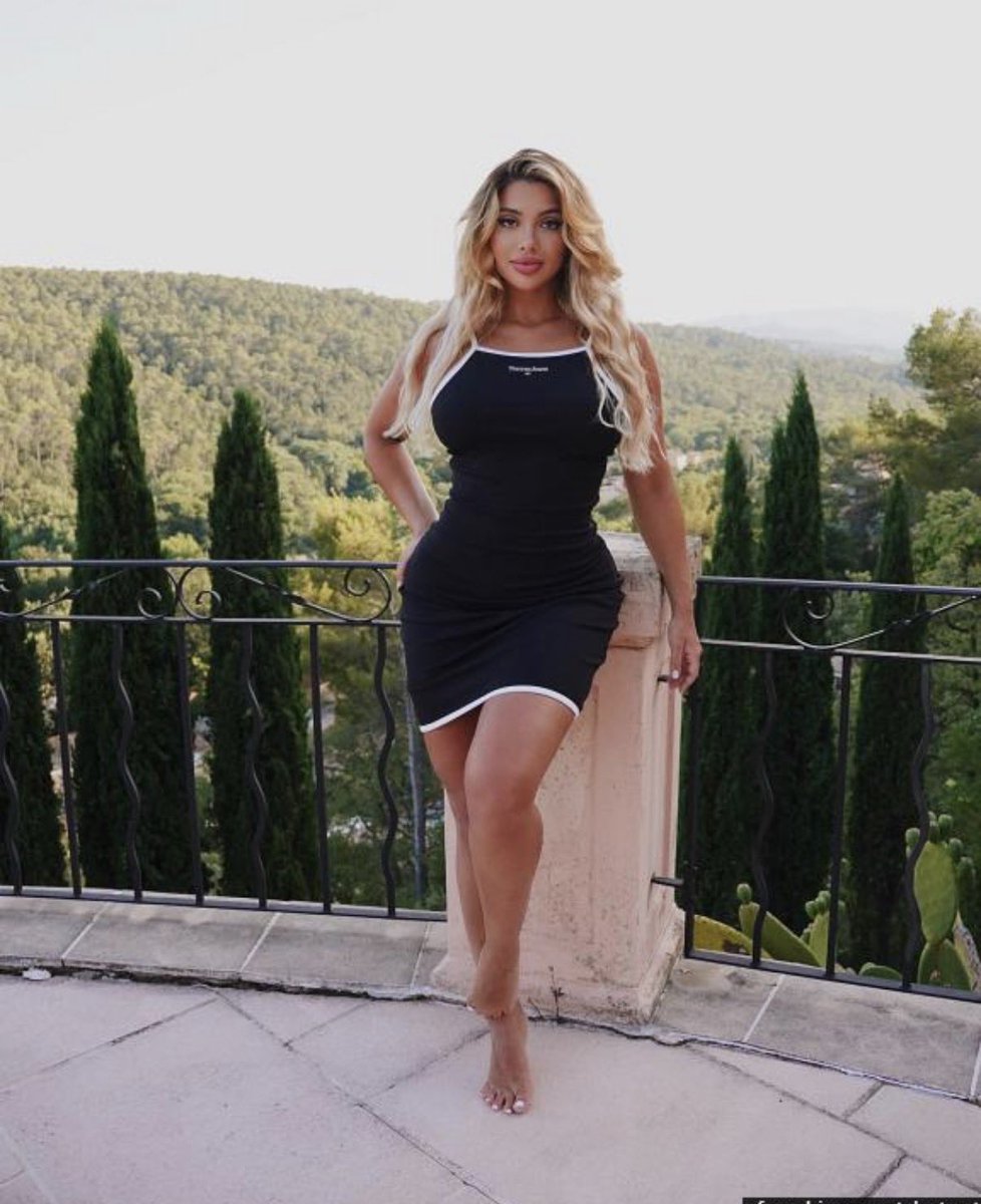 Frenchglam2 tweet media