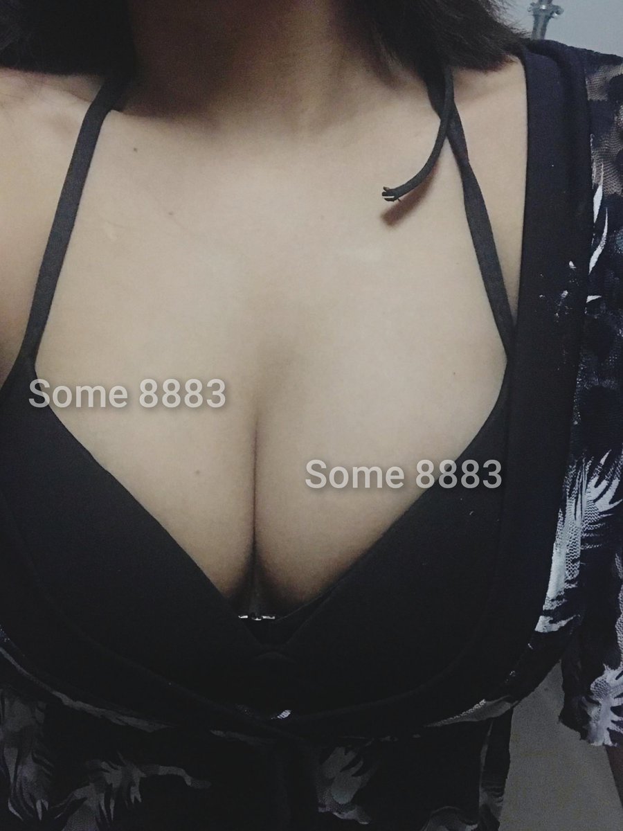 some8883's tweet photo. เบื่อ
#กรุงเทพ #โชว์นม #สาวอวบ https://t.co/ba4dXc3YzG