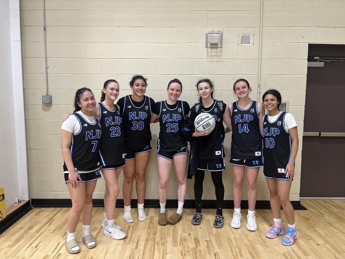 sophia_a56's tweet image. Went 4-0 this past weekend in Maryland! Very proud of how we played together as a unit and fought hard all weekend. So excited to compete soon in Atlantic City! #earnit @nj_panthers @CoachWeberbball @CoachJordanNJP @NJLadiesHoops