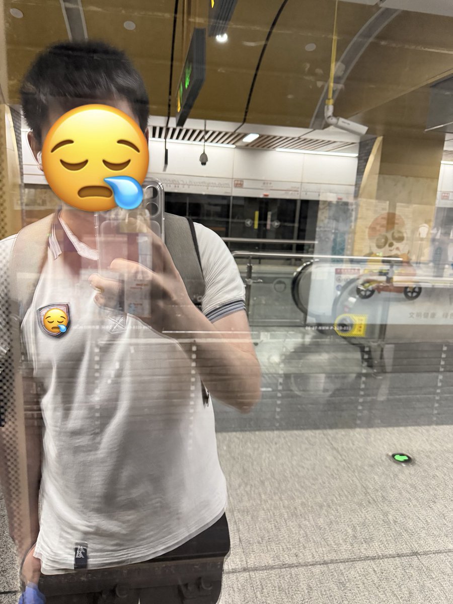 😪_Official tweet media