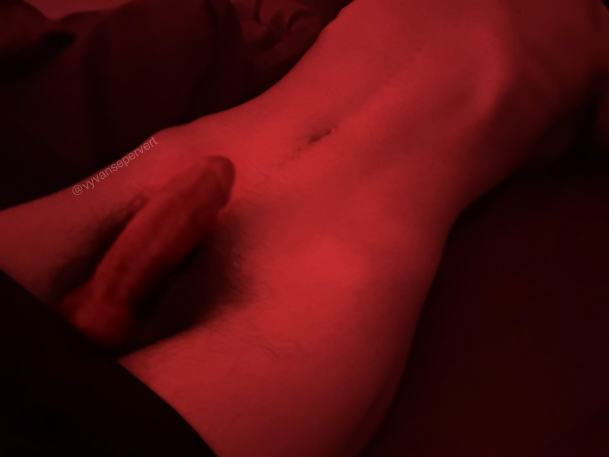 kit 🔞 tweet media