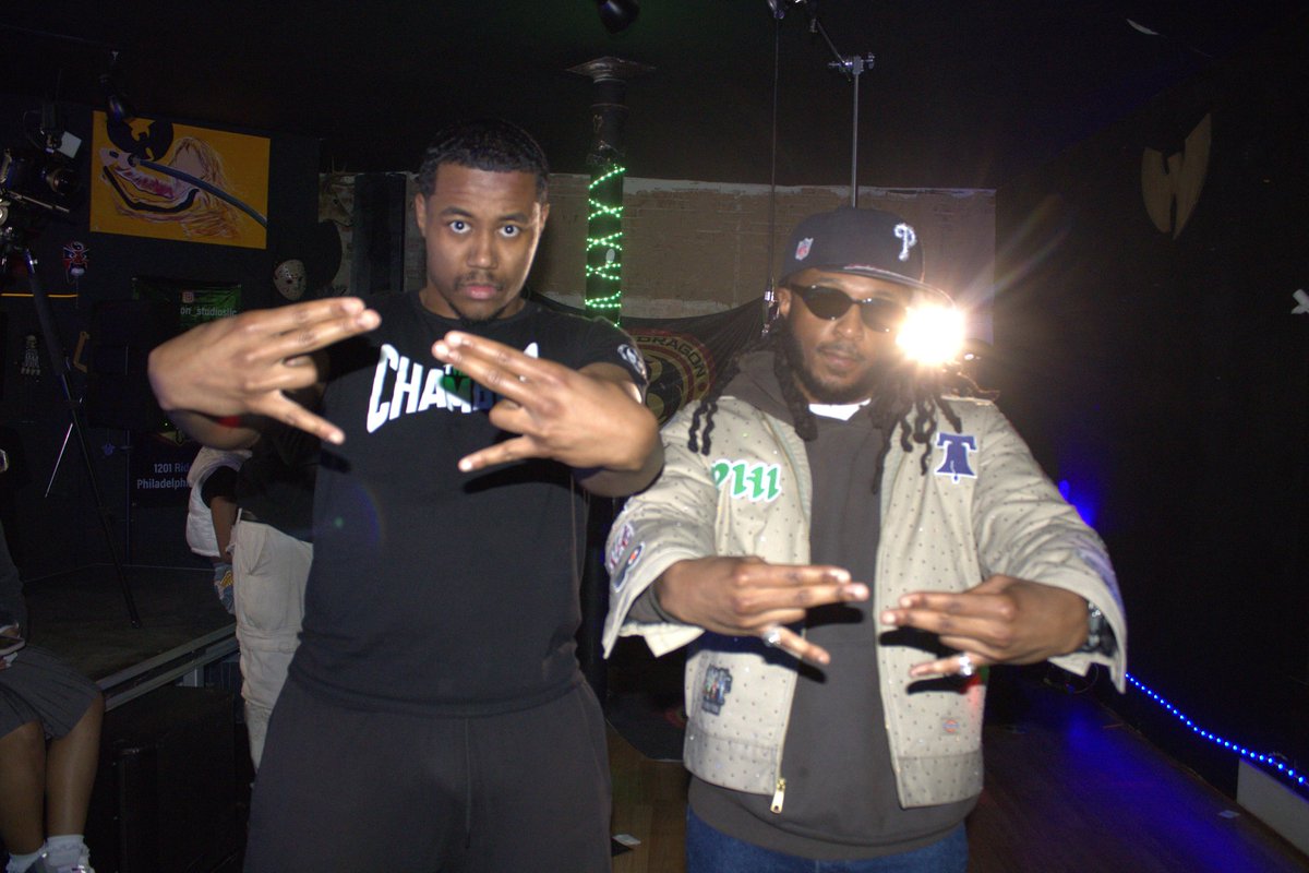 deandre_avant's tweet photo. Master Of The Chamber Season 3 so far has been quite a journey nbs. Never been to Philly or DC but it's DEFINITELY been a Thrill. Shoutout Novian Wright, P!rex, Freddie Foolay and Don Kuzan along with @enjoythethrilll stay tuned for finding the other 4 ⚔️ https://t.co/oLQ9OS3qJ6