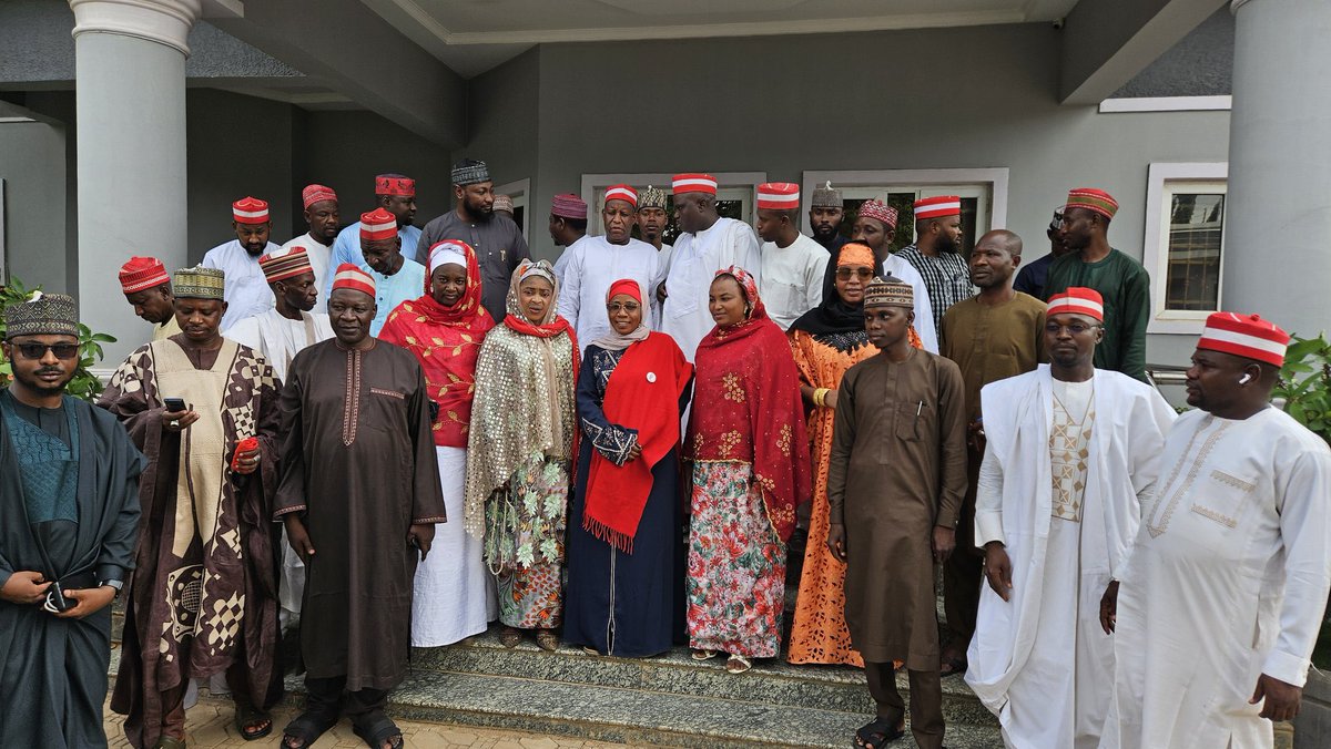 Rich-Life tweet media