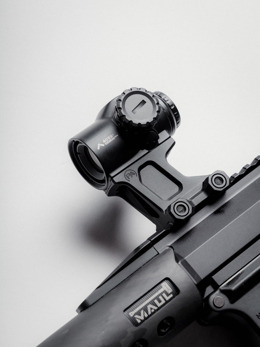 Run What You Trust. 🤝 The Primary Arms Optics SLx® 1X MicroPrismT