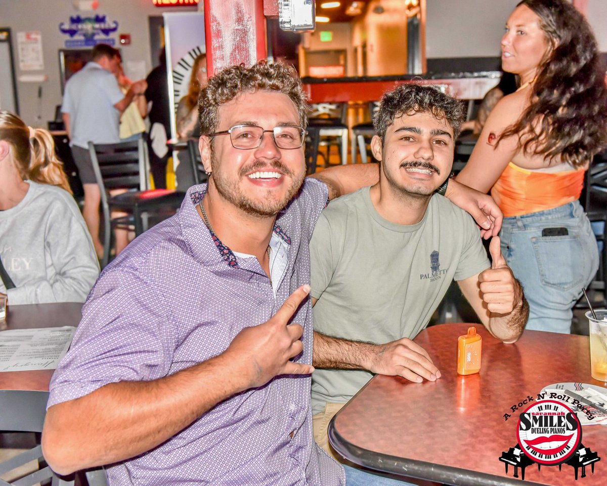 SmilesPianos_'s tweet image. Corporate events • Holiday parties • Group outings 🎹
Make your next event unforgettable at Savannah Smiles—live piano, great drinks &amp;amp; a lively vibe.

Book:
smilespianos.com/reservations
smilespianos.com/private-events

#SavannahSmiles #SavannahGA #CorporateEvents