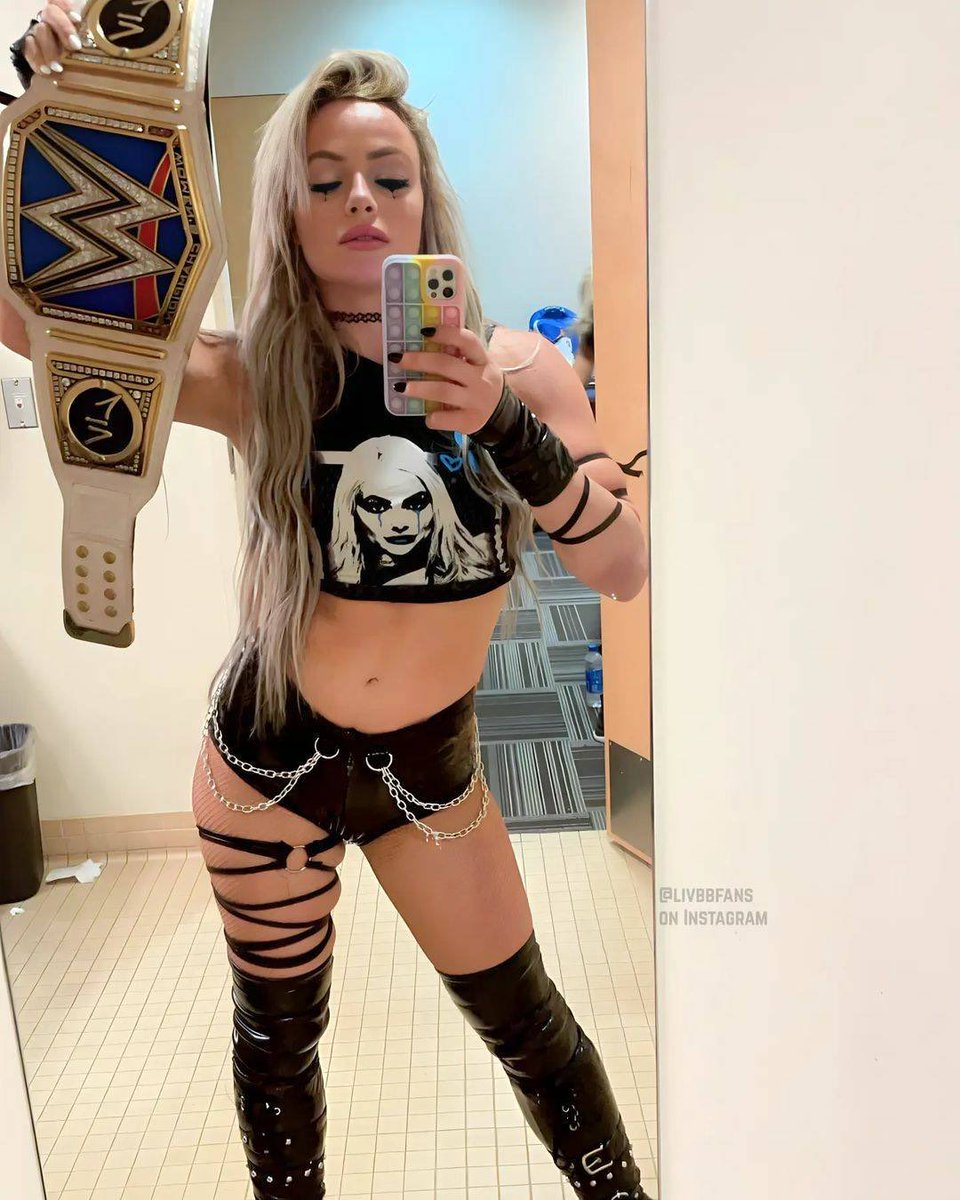 One (Mas) Time... tweet media