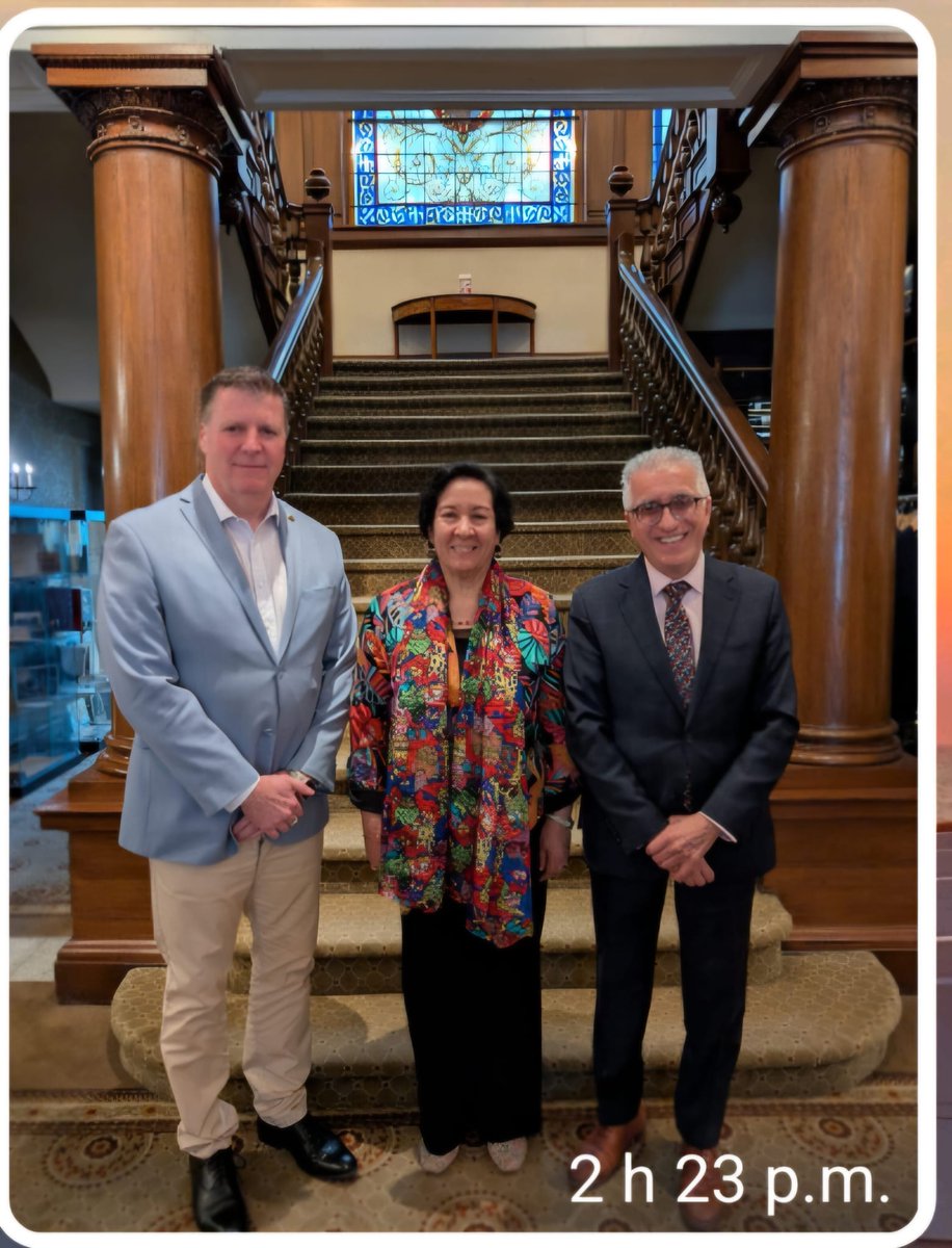 MoroccoOttawa's tweet image. @GafOttawa
: mission au #Manitoba: jour 3: entretiens avec @MichaelBenarroch, President et Vice Chancelier de
@umanitoba
, avec
@Davidson_Chuck
, CEO of
@mbchambersofcom
&amp;amp; Bram Strain, CEO of Bussiness council of #manitoba