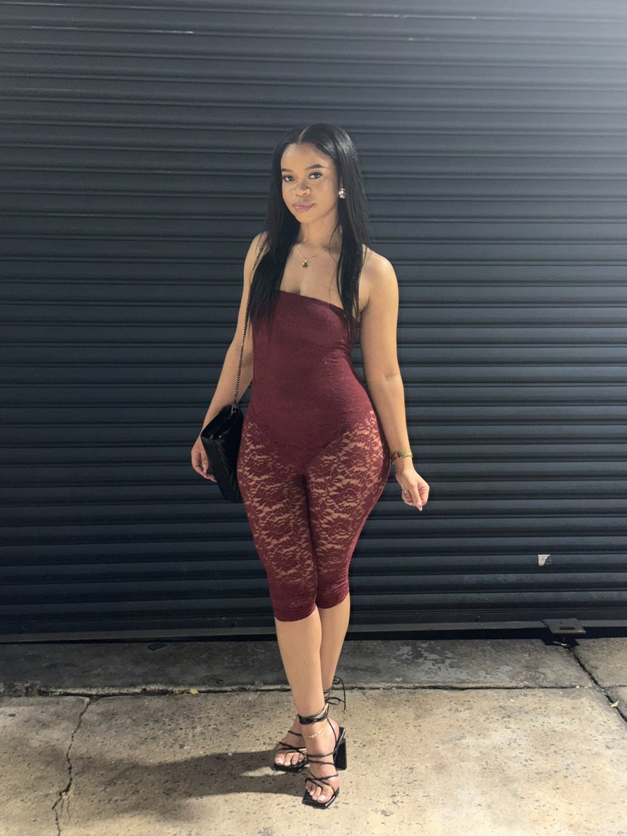 foreva330's tweet photo. 💋 https://t.co/P5LrhUBVoy