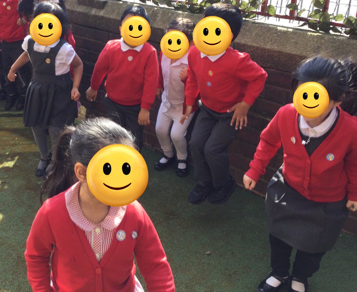 LeighPrimary's tweet photo. The Startwell characters are helping Nursery/Reception children exercise their bodies and stay healthy. We are exercising in different ways - hopping, jumping, stretching and skipping. #Startwell #bham #PD #healthy #exercise #Katie180 #ActiveAzra #Sammyskills https://t.co/7NmuxdL9hp