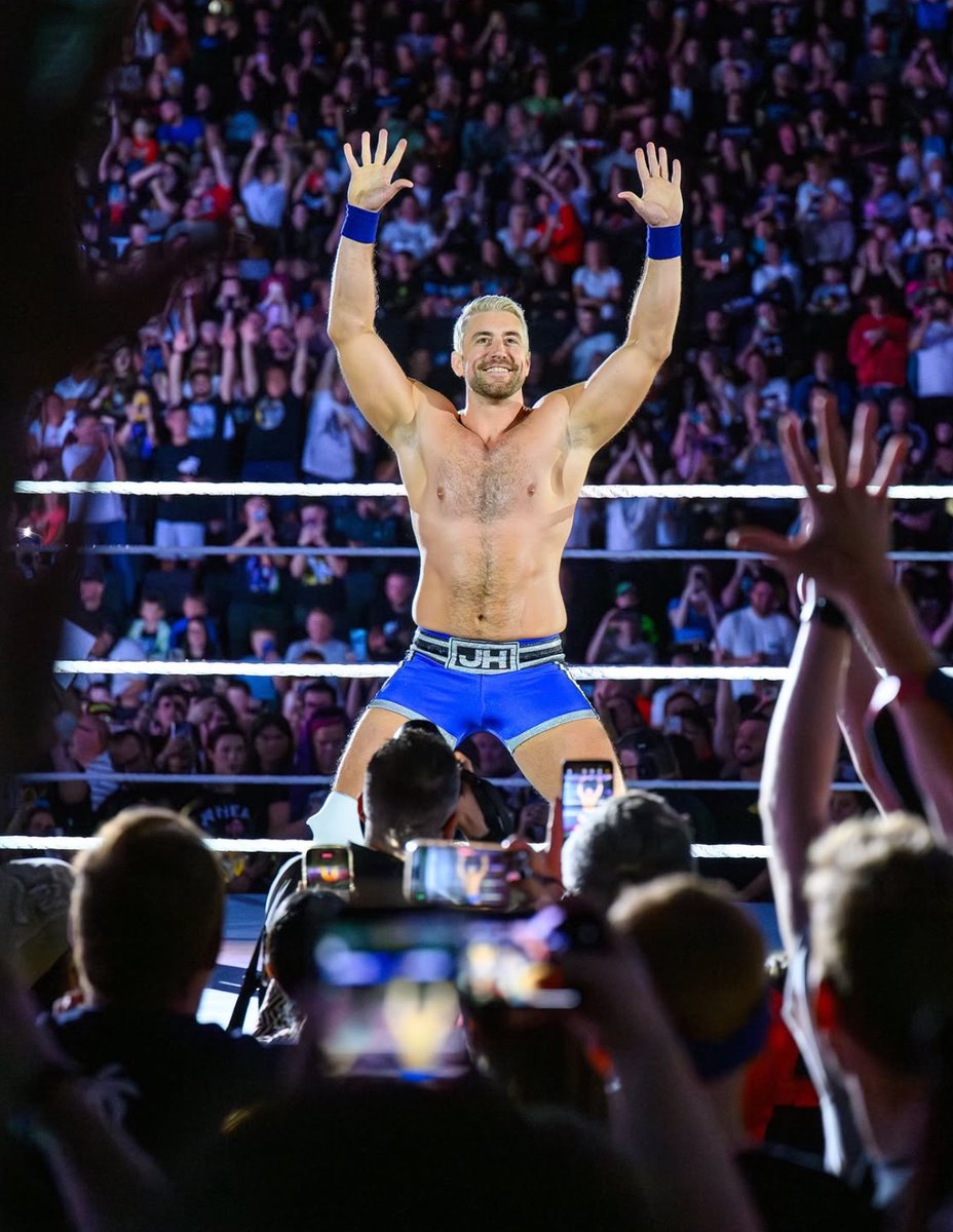 WrestlingWorldCC tweet media