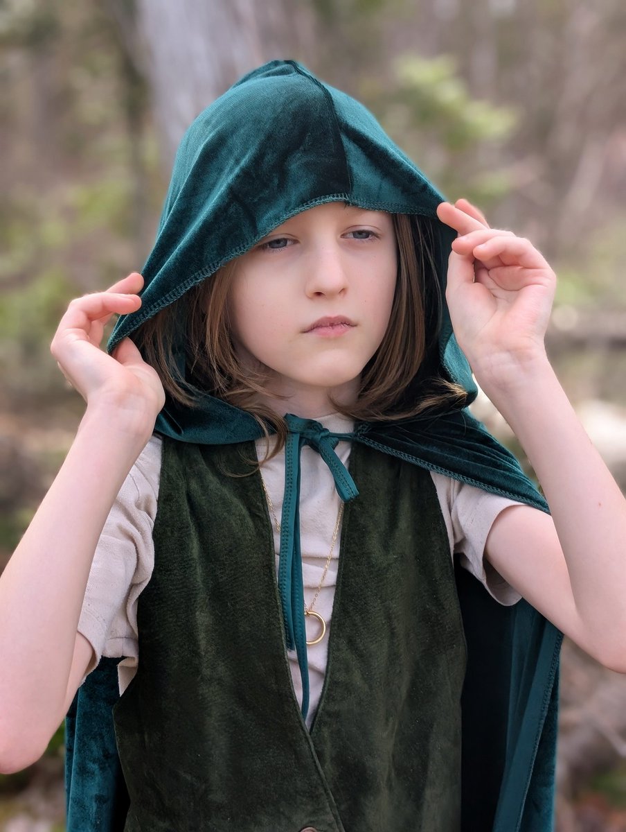 kat 🌲🕯️ tweet media