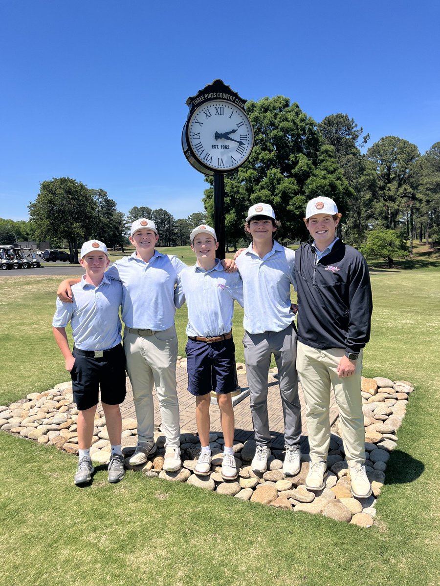 ByrnesRebelGolf's tweet photo. @ByrnesRebelGolf is heading to the Upper-State Championship.  Low Rebel was Gavin Nappier.  The Rebels will play for a State Championship spot next Monday at Wildewood in Columbia. Super proud of this young team. @SpartanburgD5 @btrout14 @fredcoanjr @JFBHSRebels https://t.co/7OCIgkekjp