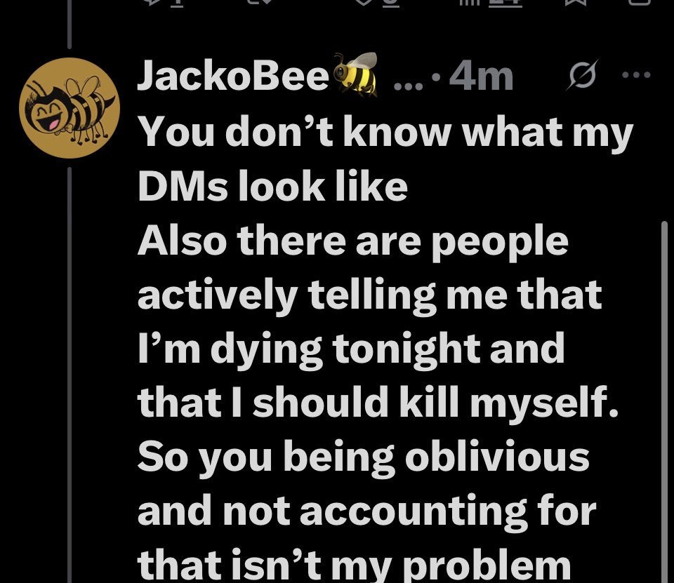 RandomMaleYT1102 tweet media