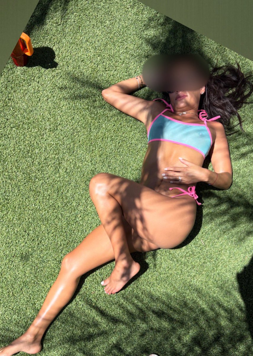 Ros37553Rose's tweet photo. Sun-kissed and feeling dangerous 😈 You’ll want a closer look… trust me 💕

#SubscribeNow #OnlyfansPromo #Fansly #LinkInBio #ExclusiveContent

#SunKissed #BikiniBabe #PoolsideVibes #SummerGlow #GoldenHour https://t.co/3HUyFMYovB