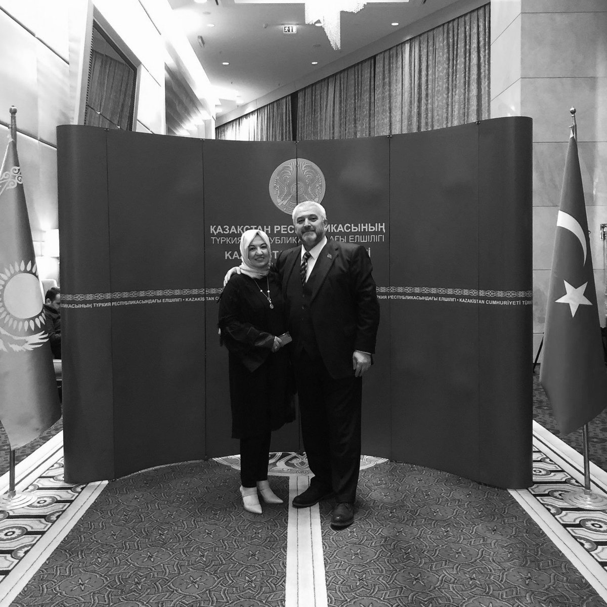 FatihhKaraman's tweet photo. Kıymetli büyüğümüz Halil Uluer amcamızı ve değerli eşi Fatma Uluer teyzemizi vefatlarının sene-i devriyesinde saygı, özlem ve rahmetle yâd ediyorum.

Mekânları cennet, makamları âli olsun inşallah.

@HalilULUER 
@MahmutSamiUluer 
@UluerGroup https://t.co/RIhURCsCB2