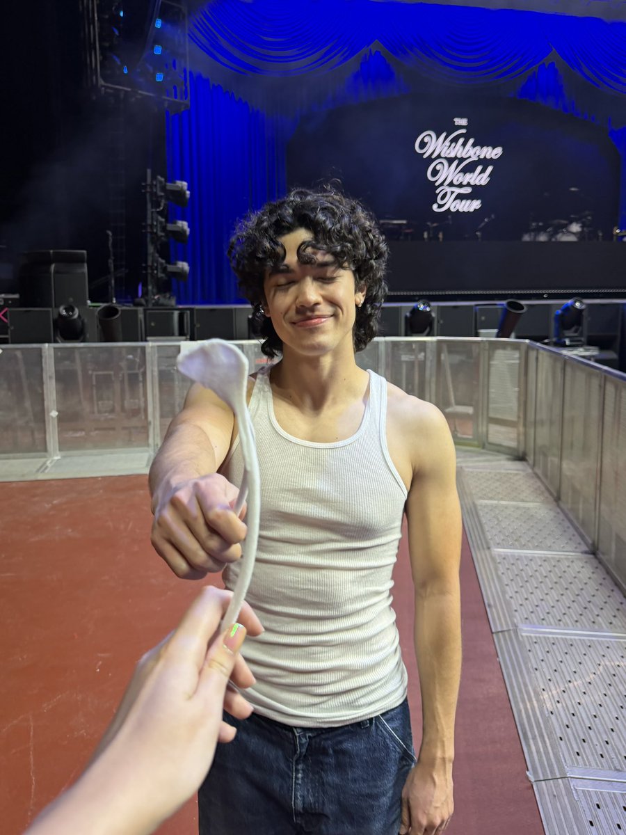 coneworld tweet media