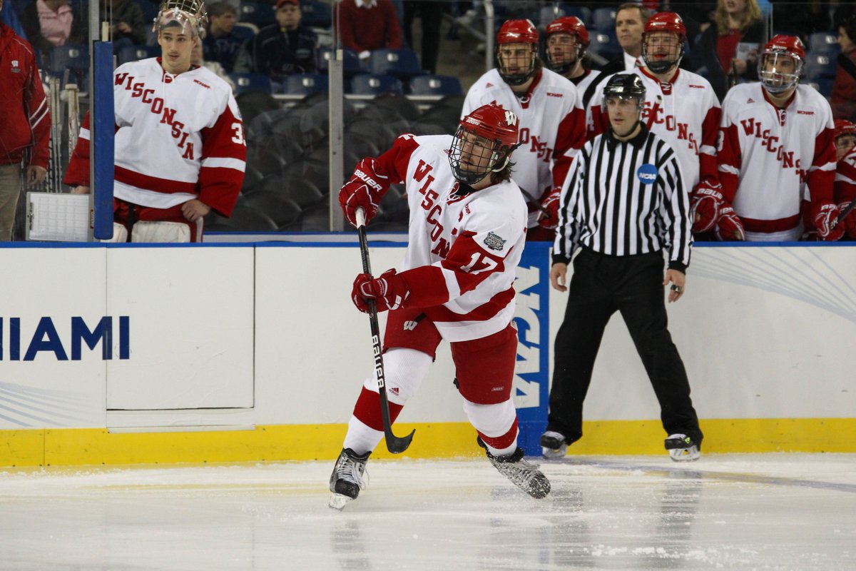 Wisconsin Hockey tweet media