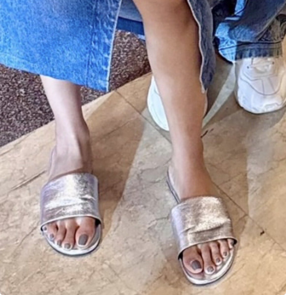 RanaDjango's tweet photo. Just got introduced to the gorgeousness of Kalyani’s feet and toes. #NewFan 
#celebfeet https://t.co/fdzXozJxwg