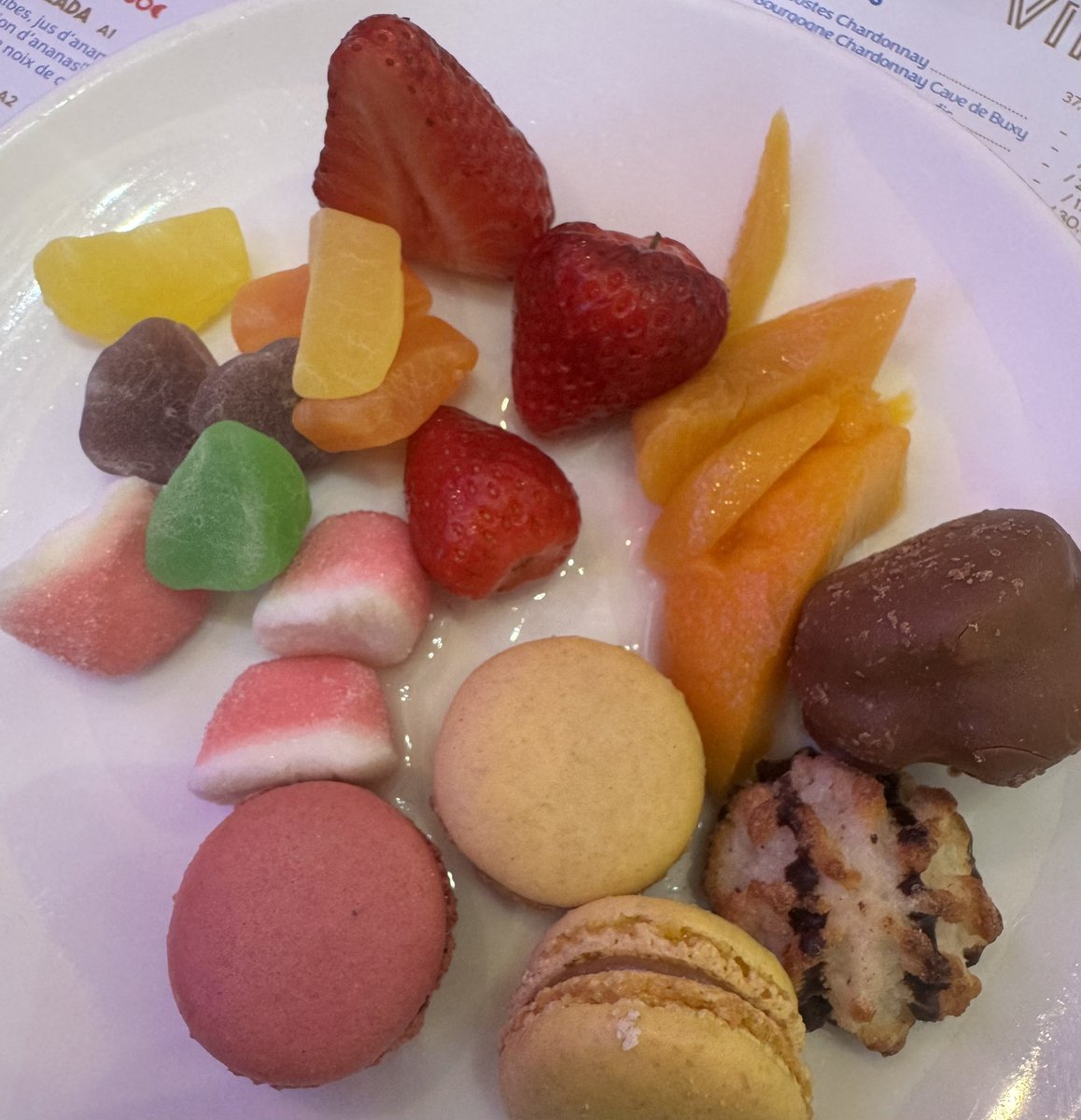 tati⁷ִ𓂃 tweet media