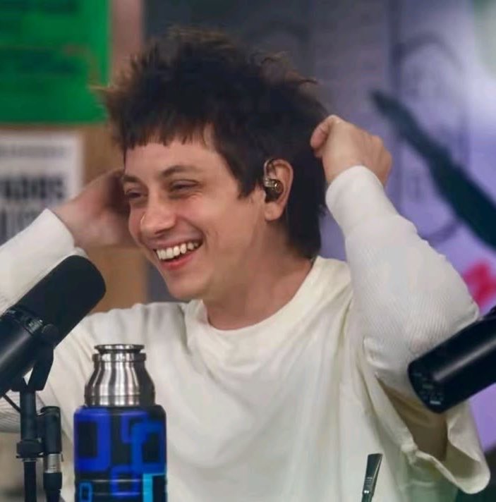 murakami 🤍🕊️ tweet media