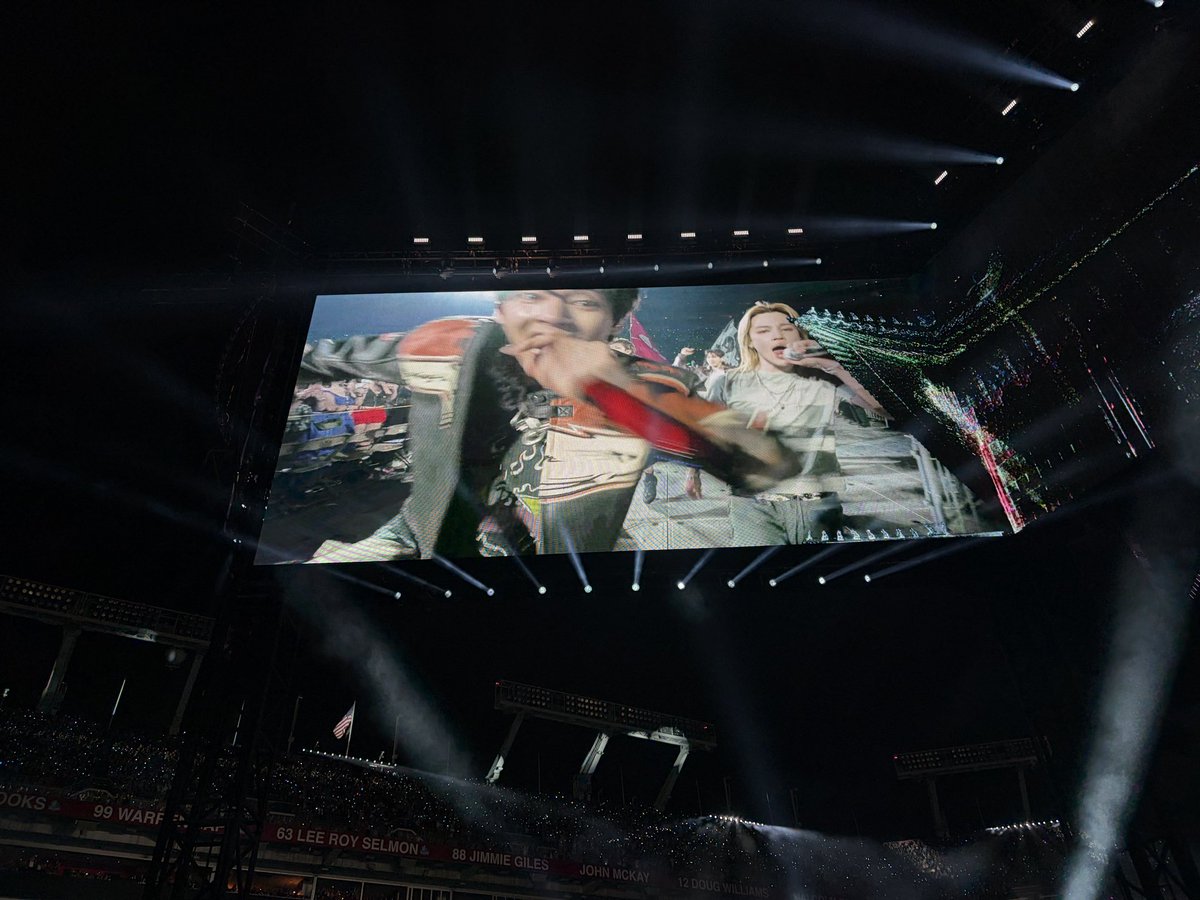 meggeu⁷ tweet media