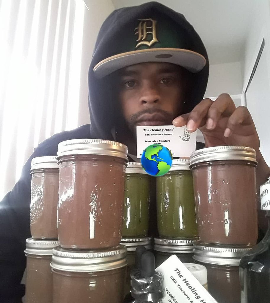 GodbodyBeezy's tweet image. Hey #DETROIT I makes Seamoss, CBD products, Essentials, and other health products.. check me out‼️