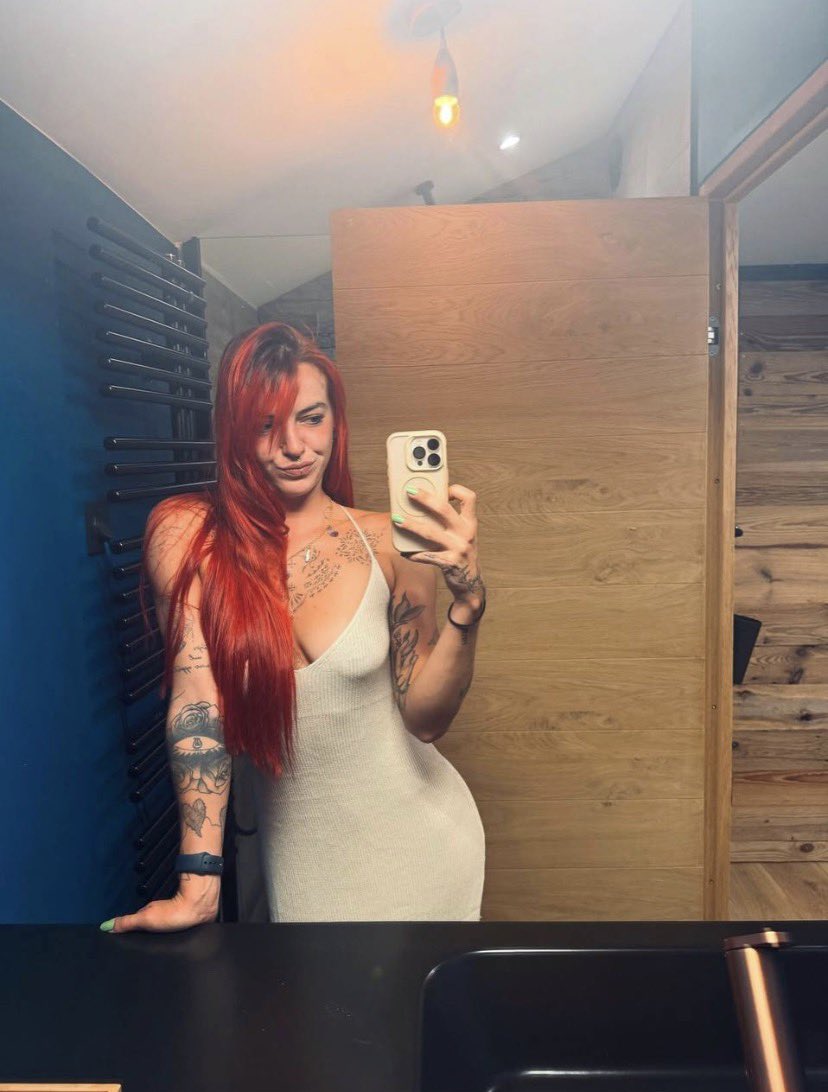 Adele 🍒 tweet media