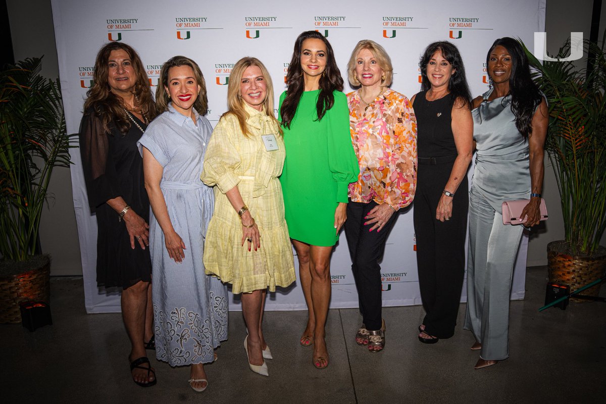Miami Hurricanes tweet media