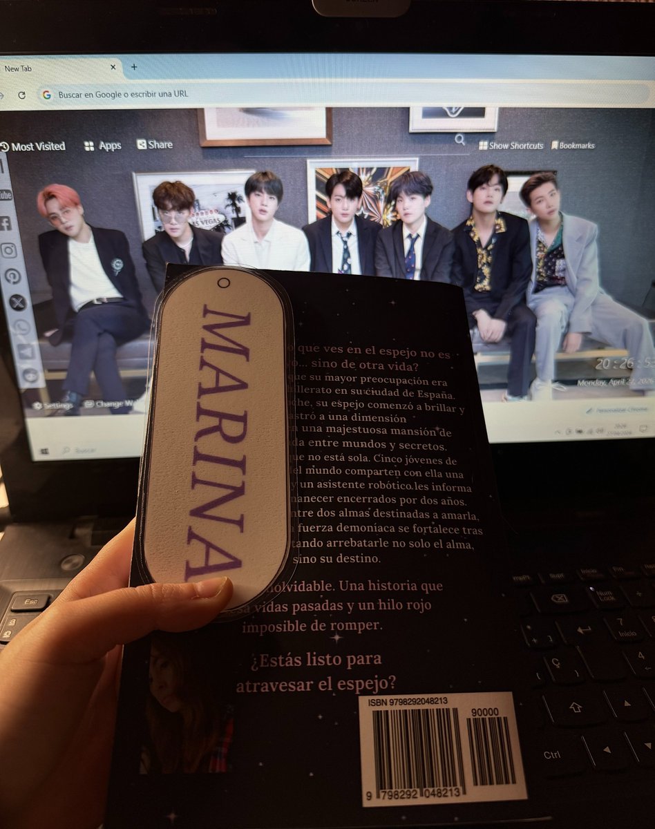 author_mmr's tweet image. "A TRAVÉS DEL ESPEJO" ya tiene su marcapáginas y es personalizable en la parte de atrás (nombre).
DISPONIBLE EN #Amazon desde el 4 de Abril.
#books #btswallpaper #booktok #bookmarks