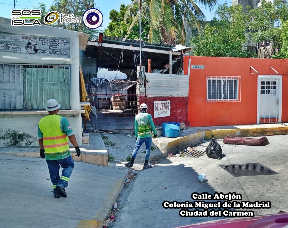 BUENAS TARDES! 😀
Cumpliendo en la atención a RUTAS en sus horarios establecidos 🧢🚛🧤🚶‍♂️🦺🚶‍♂️ 🥾
Gracias a los ciudadanos que responsablemente sacan a tiempo su basura respetando los horarios establecidos 🤝
Siempre Trabajando Por un Carmen Más Limpio 😉💚♻️