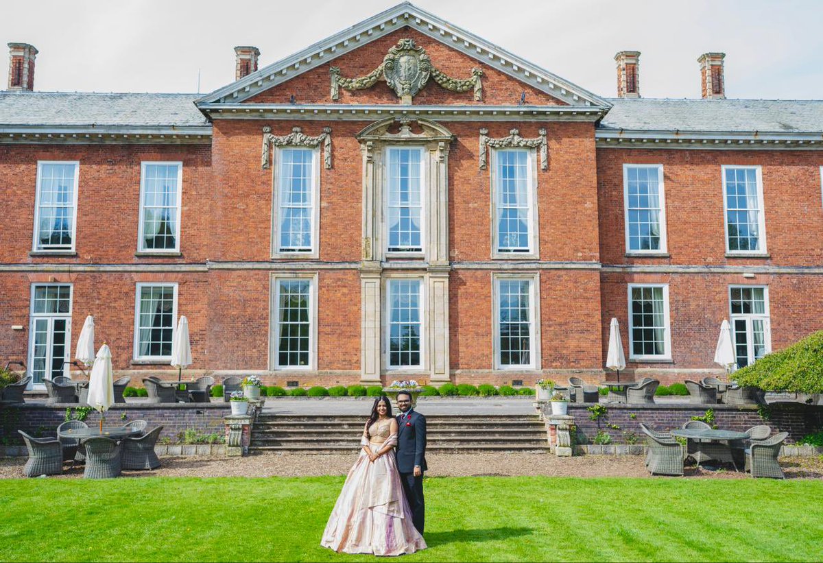 DrRewatKaninde's tweet image. ..and then we had The Wedding ! ❤️
#26April #unitedkingdom

@rasika_borkar