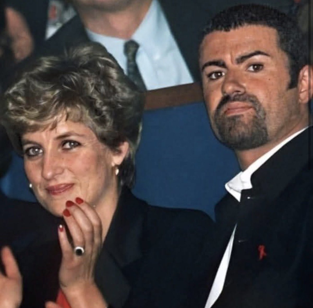 Lauren The Insider tweet media