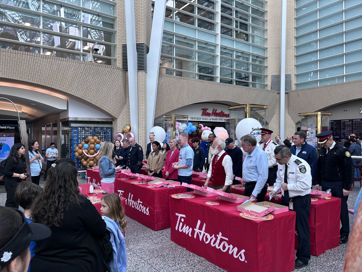 Toronto_Fire's tweet image. TFS, along with our partners at Toronto Police and Paramedic Services at the Tim Horton’s Smile Cookie campaign launch this morning in support of @BreakfastClubz. 
 Cookie sale proceeds support local charities - now until May 3rd. #Toronto