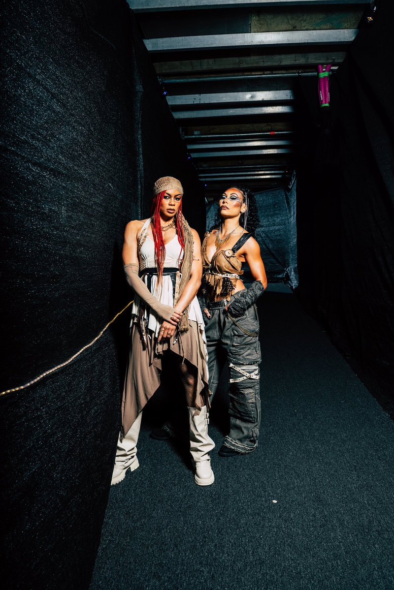 MiaYim's tweet image. ⚡️ Storm Chasers ⚡️

@TheVibeBri 

#wwe #wrestlemania #smackdown #BigMeech #HardcorePrincess