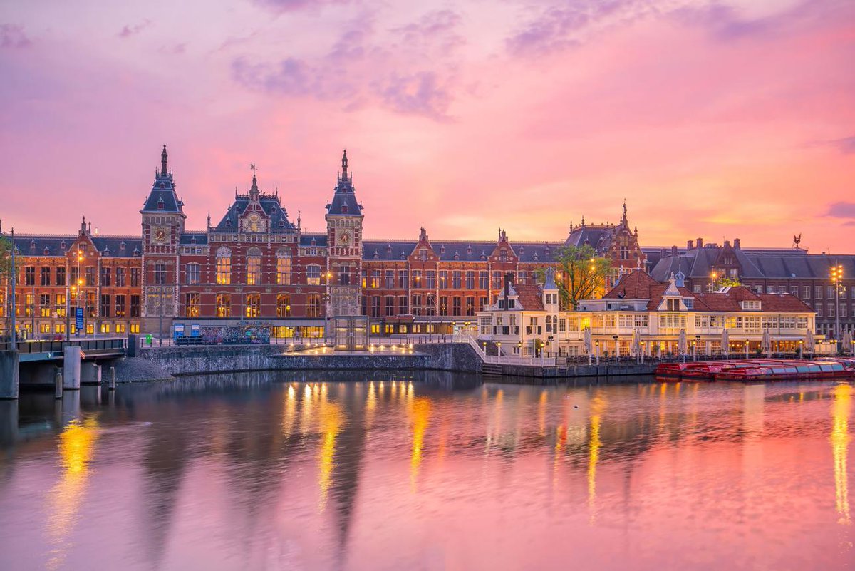 FitFunFusion's tweet photo. Amsterdam Most Scenic 4–6 km Walk from Centraal Station. Canals, bridges, cafés, the Jordaan district &amp; some of Europe’s most photogenic streets — all on one relaxed self-guided walk in Amsterdam.
Perfect for travellers &amp; walking enthusiasts.
https://t.co/cimxKOKGzb #Amsterdam https://t.co/wlC098gYOe