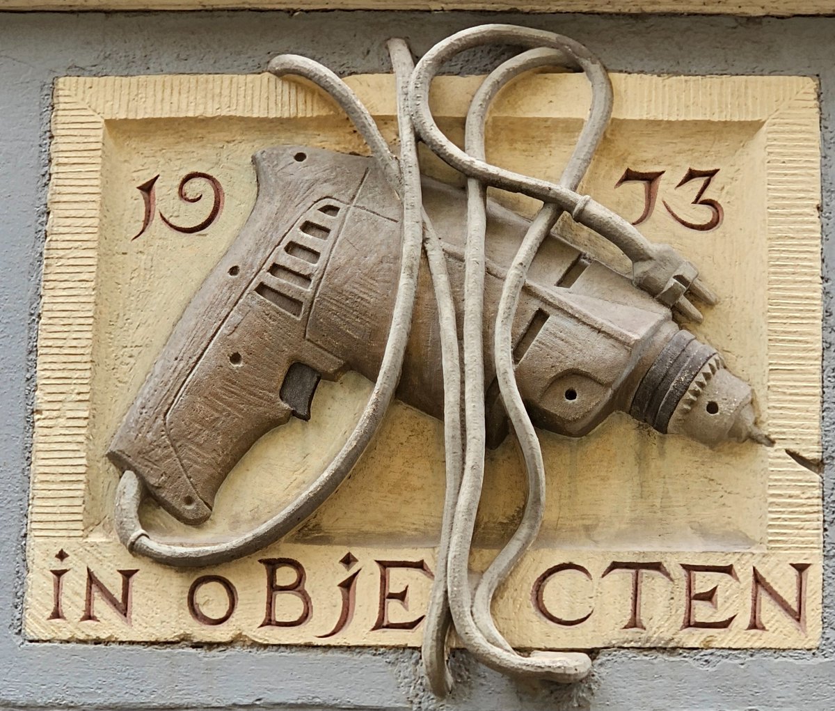 DejanVukos40959's tweet image. #Gevelsteen IN OBJECTEN, Oude Braak 21, #Amsterdam