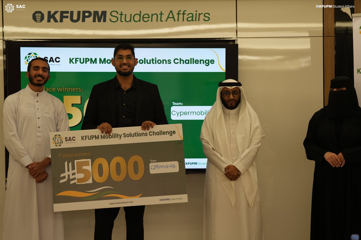 KFUPM_SAC's tweet photo. اختتم المجلس الاستشاري الطلابي مسابقة KFUPM Mobility Solutions Challenge بعد يومين من الإبداع، تنافس خلالها أفضل 10 أفكار من أصل 55 فكرة مشاركة.

ما يميز هذه المسابقة هو ارتباطها المباشر بواقع الجامعة، حيث انطلقت لتمكين الطلبة من الإسهام في اتخاذ القرار وتحسين البيئة الجامعية من خلال تقديم حلول مبتكرة لمشكلة قائمة. وبإذن الله، ستدخل هذه الأفكار حيّز التنفيذ، إذ ستتبناها الجهات المعنية لتحويلها إلى حلول واقعية تسهم في تطوير منظومة التنقل داخل الجامعة.

فخورون بطلبتنا، ومتحمسون لرؤية أثر أفكارهم يتحقق على أرض الواقع.