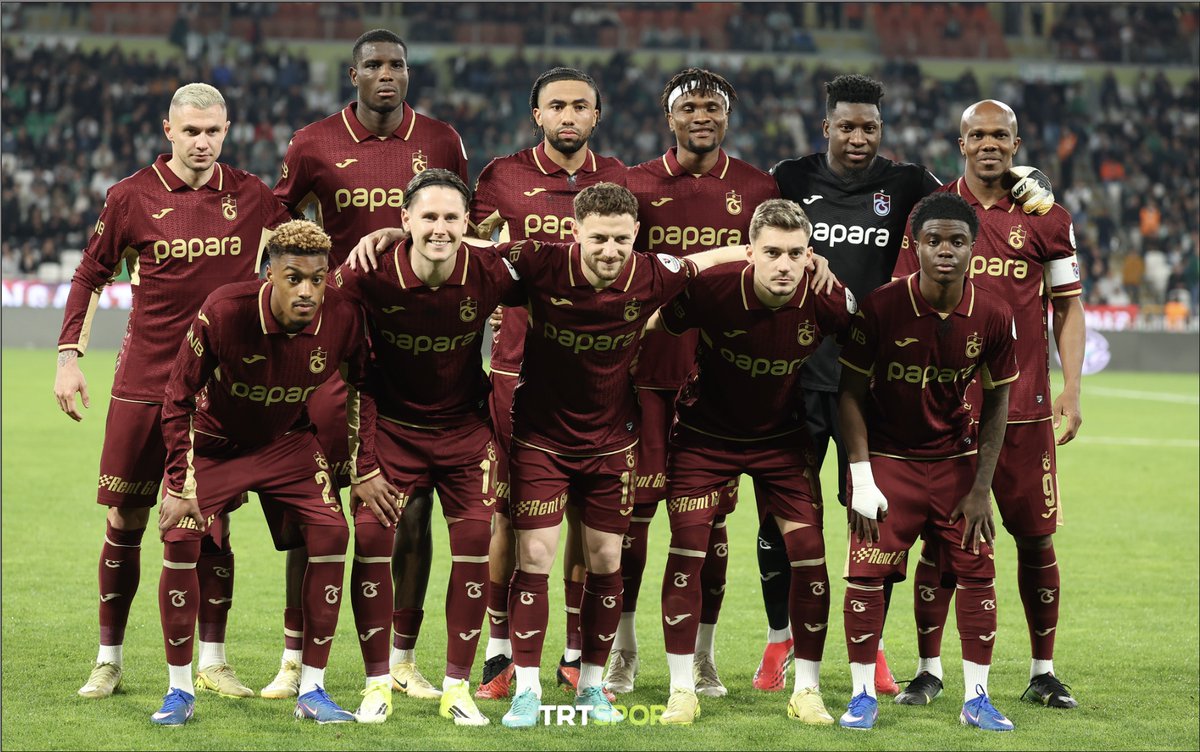 trtspor's tweet photo. 🤔 Trabzonspor'un bu akşamki performansını 1⃣-🔟 arası puanlayın.✍️👇 https://t.co/lPqywWYQaD