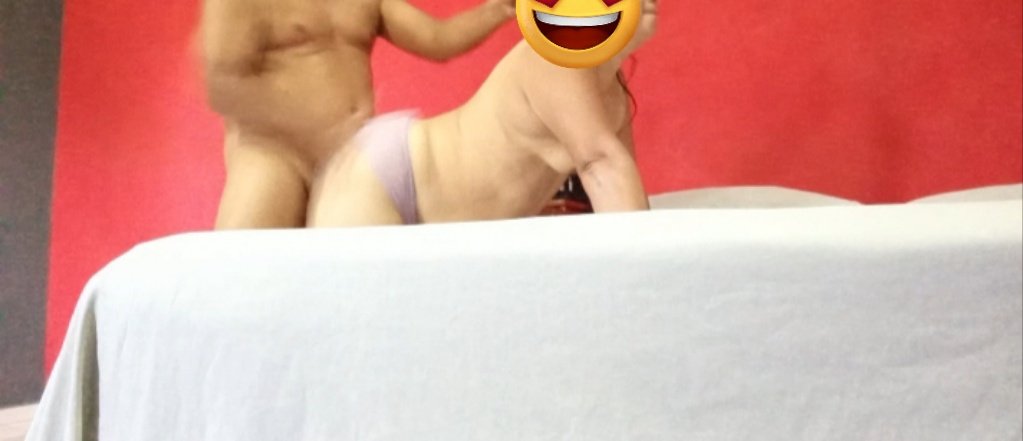 Vicky hotwife tweet media