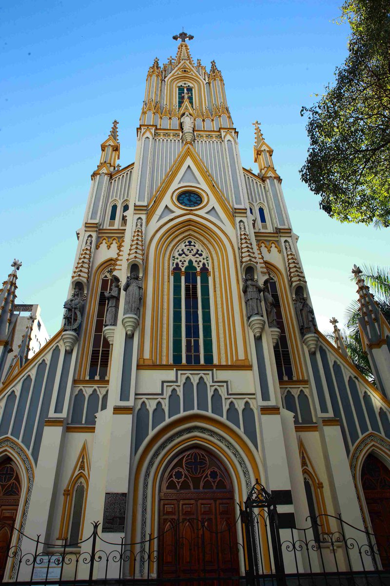 Brazilian Catholic Aesthetics tweet media