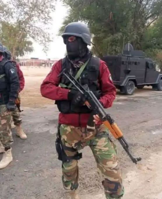 AhsanJunaidAJ's tweet image. Five #SafeCity project employees were reportedly kidnapped by unidentified armed men in the Mamesh Khel area of Bannu, within Cantt Police Station limits. The staff were in the area on official duty when abducted. Further details are awaited.
#Bannu #KPK #Pakistan #Kidnaping