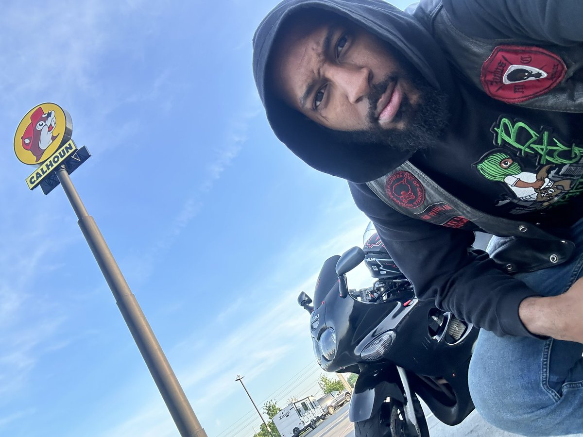 JohnnyBTweakn's tweet image. There’s two type of riders ones that been down and ones that’s going down￼🏍️🔥

#BikeLife