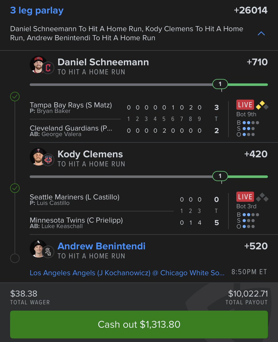 We (<a href="/CappCollective/">𝐓𝐡𝐞 𝐂𝐚𝐩𝐩𝐞𝐫𝐬 𝐂𝐨𝐥𝐥𝐞𝐜𝐭𝐢𝐯𝐞</a>) are the BIGGEST Andrew Benintendi fans tonight 🙏🏼🙏🏼