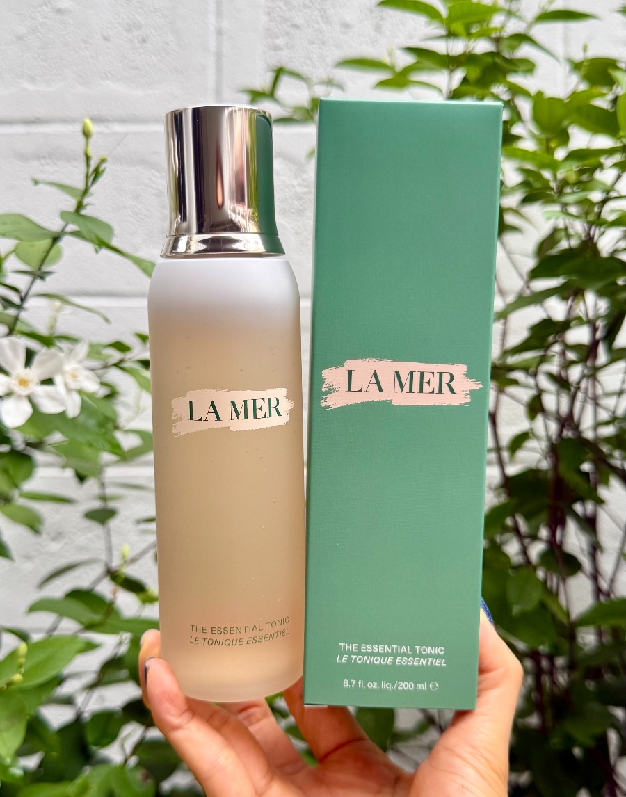 numjshop's tweet image. ✨🌿พร้อมส่ง La Mer
🔸2,100฿ The Revitalizing Mist Hydrating Face Mist 100ml สเปรย์น้ำแร่ช่วยให้ผิวรู้สึกสดชื่นขึ้นในทันทีที่ใช้ เพิ่มความชุ่มชื้นและมอบความสมดุลแก่ผิว

🔸2,600฿ The Tonic 200ml โทนเนอร์ปลอบประโลม ปรับภาพผิว ให้ผิวดูสดชื่น กระจ่างใส

#lamer #นัมสต็อค