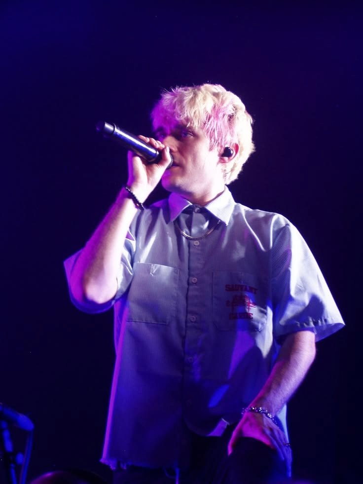 ☆ 𝒍𝒊𝒏𝒅𝒔𝒂𝒚 ☆ tweet media