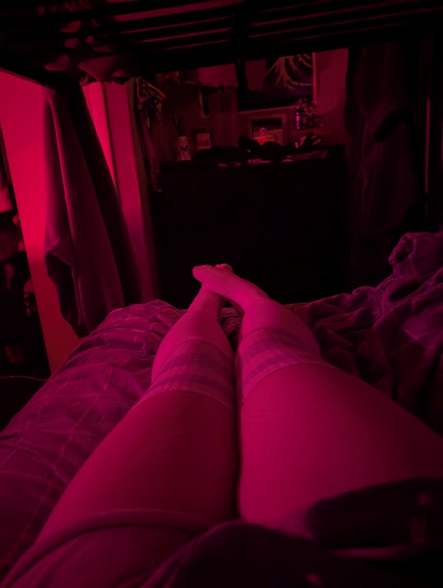 Femboypup tweet media