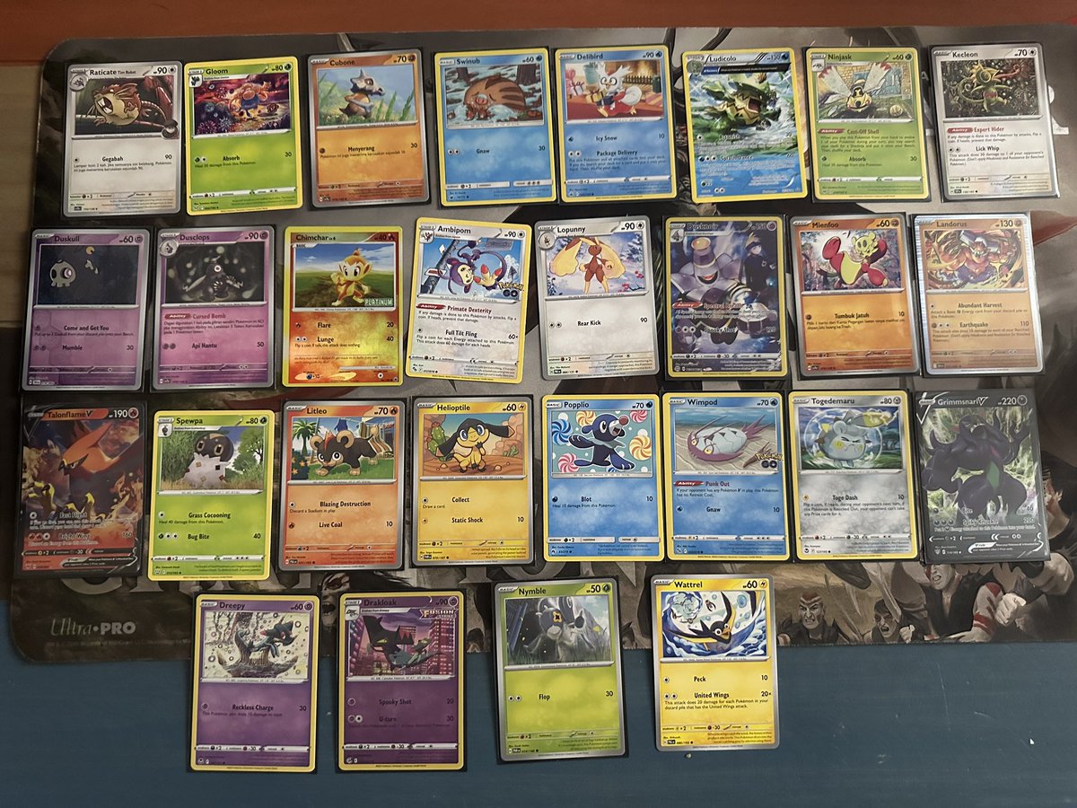 WilliamMitchner's tweet image. It’s time to show off the #Pokedex upgrades since I had to get refunds on a couple that never arrived and the sellers accounts disappeared. Definitely happy with these and continues my rule of cards can only come from countries I’ve been to. #Pokemon #Bling #GottaCatchThemAll