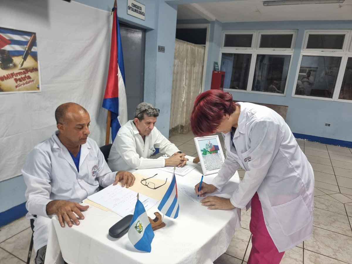 La #BMCGuatemala Escuintla OM en su compromiso con #FidelPorSiempre y con todos los héroes caídos en la defensa de nuestra soberanía e independencia hacemos acto de reafirmación con nuestra firma ‼️
#CubaEsRevolución 
#CubaSoberana 
#CubaVencerá